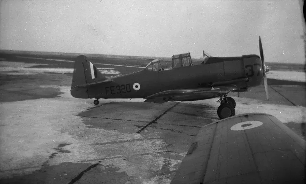 North American Harvard IIB aircraft FE320 '37' of No. 41 Service Flying Training School, RCAF