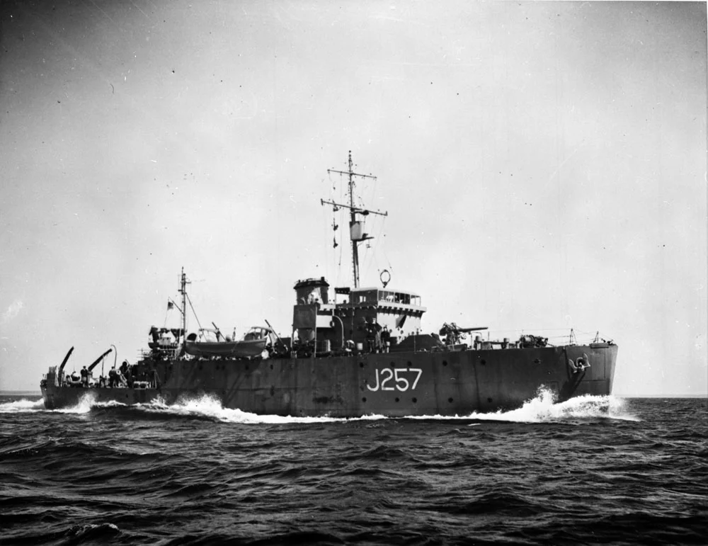 HMCS Vegreville.jpg