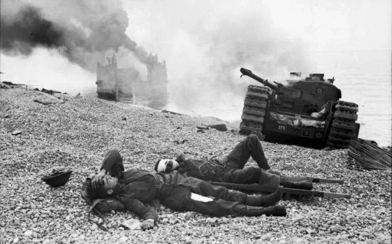 German Bundesarchiv photo — Allied soldiers at Dieppe