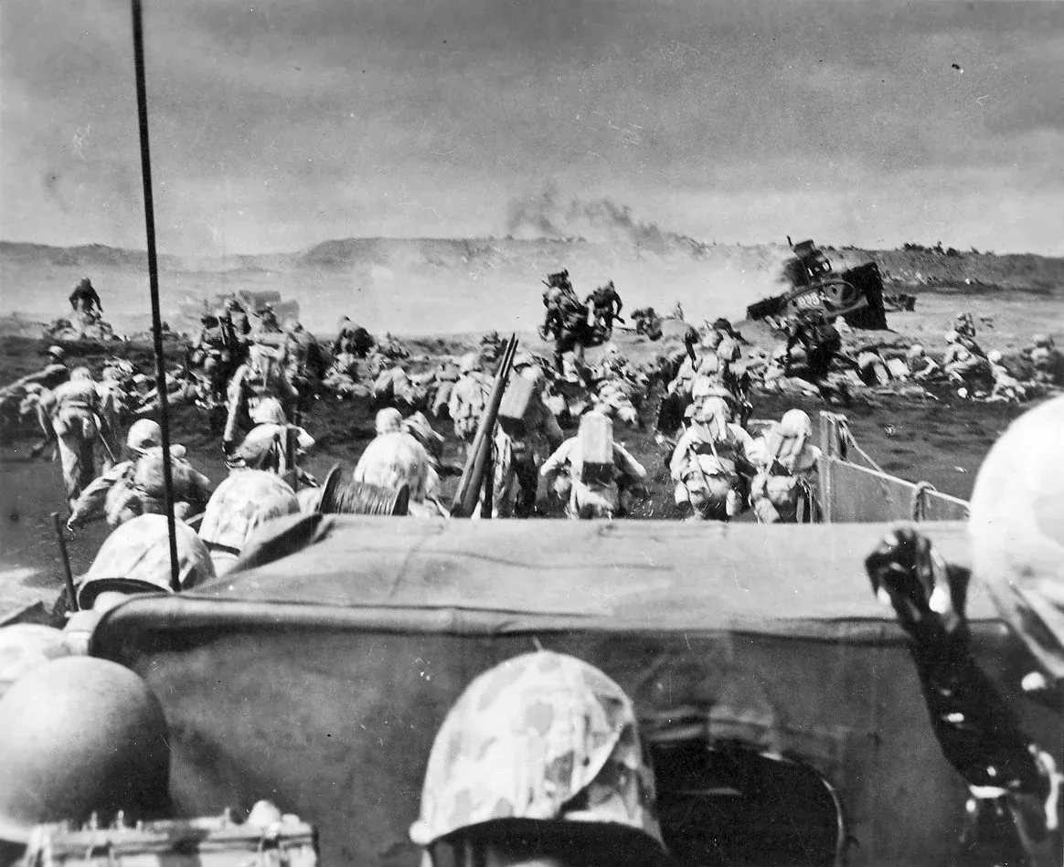 Amphibious assault on Iwo Jima