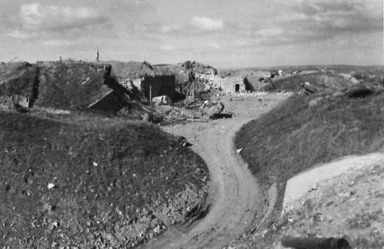 Boulogne defences and guns that fired on Dover — second view